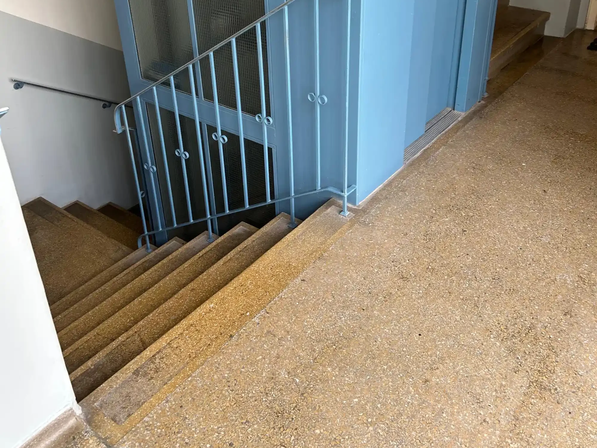 Stiegenhausreinigung Wien Treppen